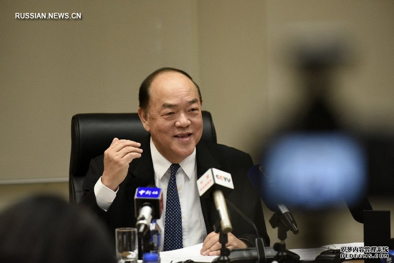 Хэ Ичэн -- новый глава администрации САР Аомэнь